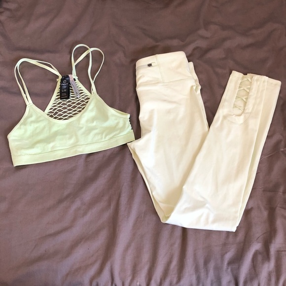 Light green two piece workout set - Picture 6 of 7